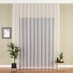 Firanka haftowana ze wzorem na samym dole, wysokość 300cm, kolor biały